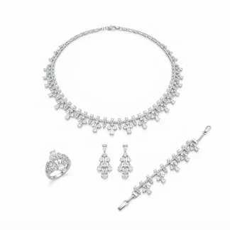 طقم المجوهرات الفضي الأنيق